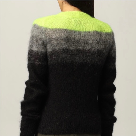 Fitted Crewneck Sweater - Picture 2 of 9